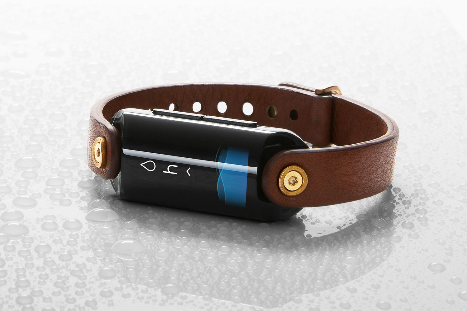 LVL Smartband First Wearable Hydration Monitor